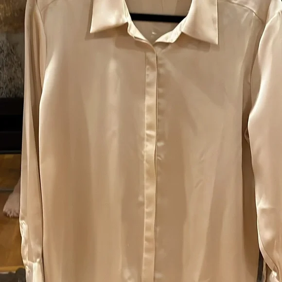 RACHEL ZOE BRAND NEW,NO TAGS JUST ATTACHED EXTRA BUTTON  LONG SLEEVE BlOUSE SZ.M - Picture 12 of 16